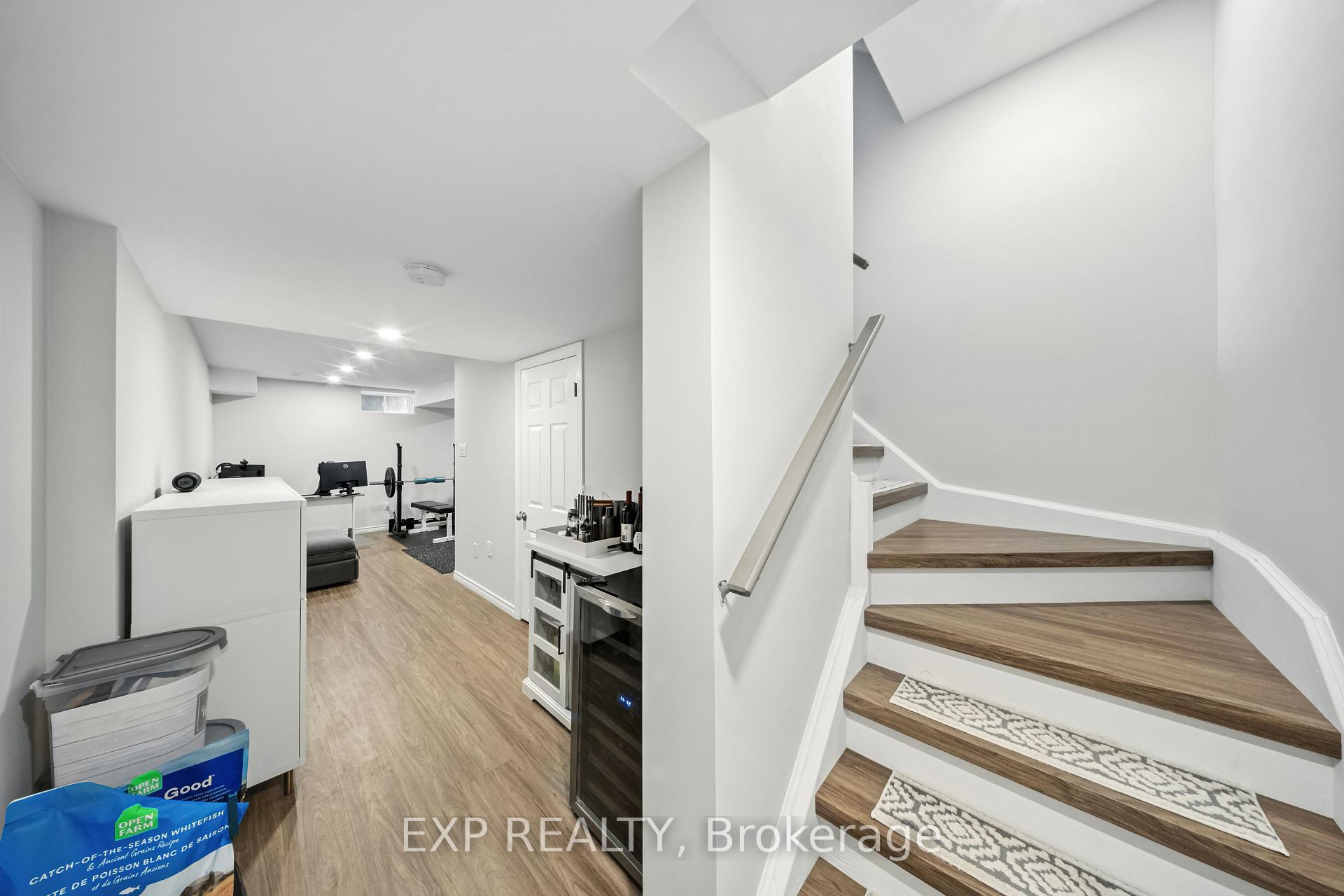 Photo 19 of 22 Madonna Drive, Hamilton, Carpenter — HOMEH