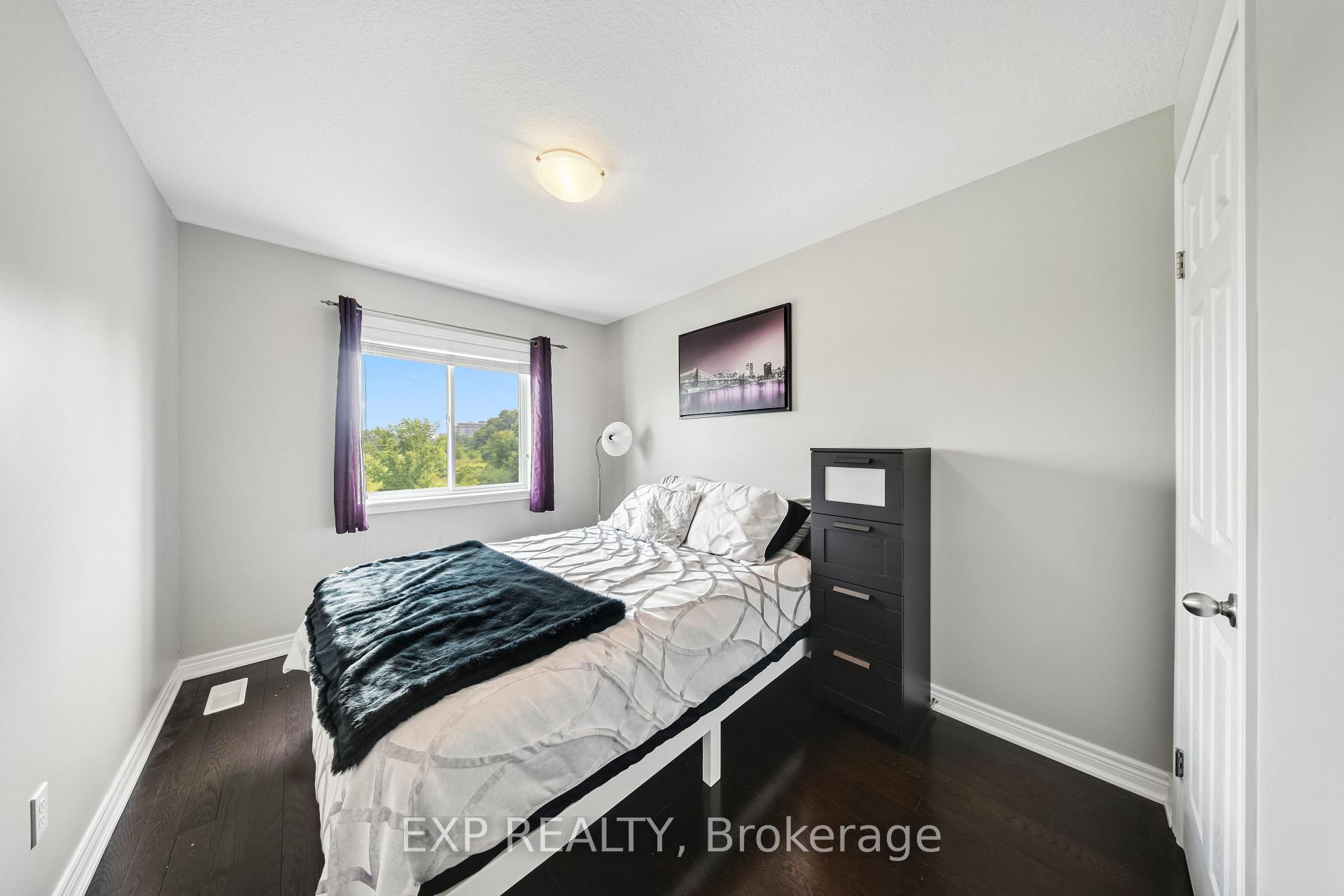 Photo 27 of 22 Madonna Drive, Hamilton, Carpenter — HOMEH