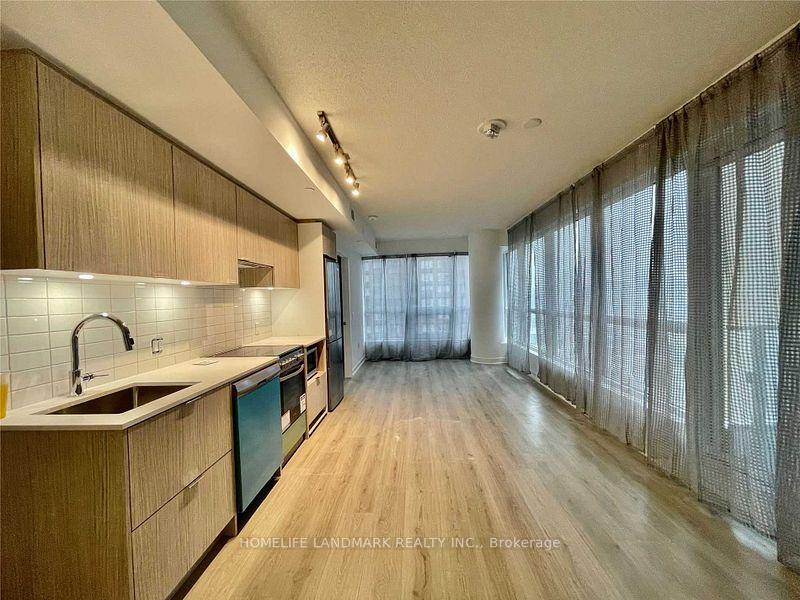Photo 7 of Unit 1702, 395 Bloor Street E, Toronto, North St. James Town — HOMEH