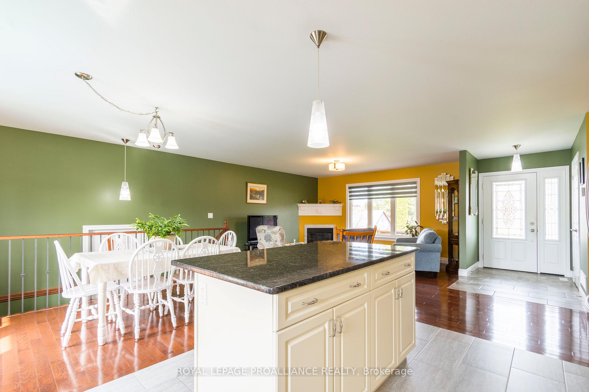 Photo 14 of 25 Chatten Road, Brighton, Rural Brighton — HOMEH