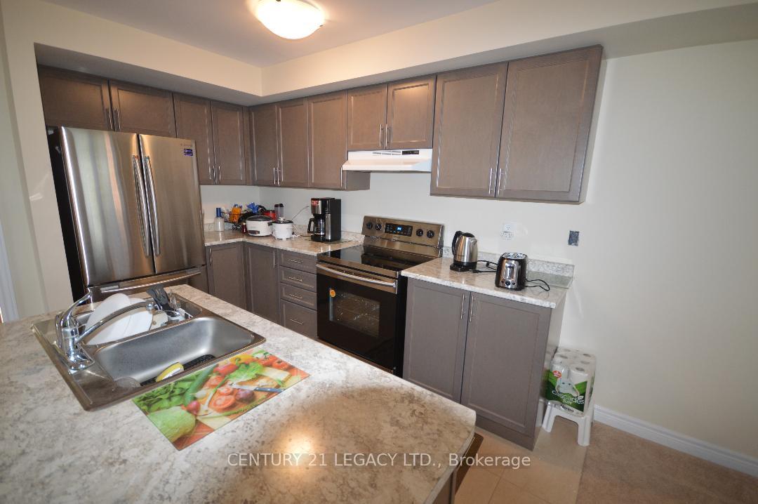 Photo 7 of Unit 1, 420 Linden Drive, Cambridge, Preston Heights — HOMEH