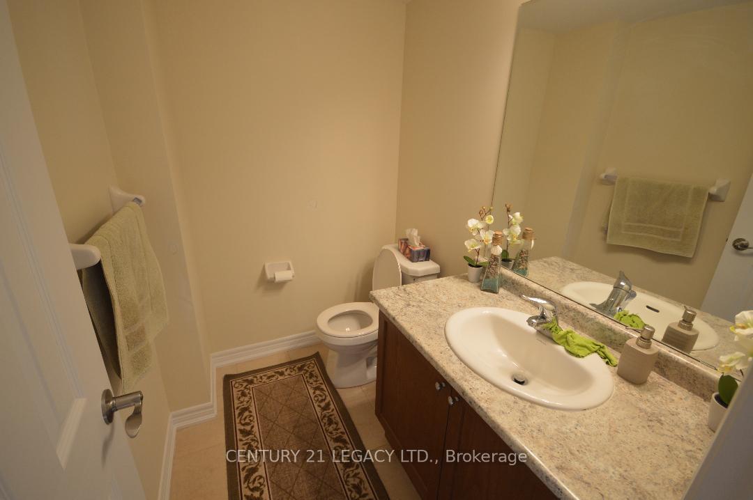 Photo 17 of Unit 1, 420 Linden Drive, Cambridge, Preston Heights — HOMEH