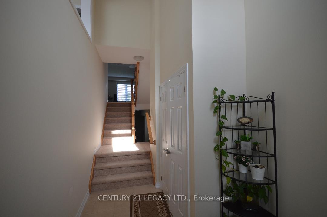 Photo 19 of Unit 1, 420 Linden Drive, Cambridge, Preston Heights — HOMEH