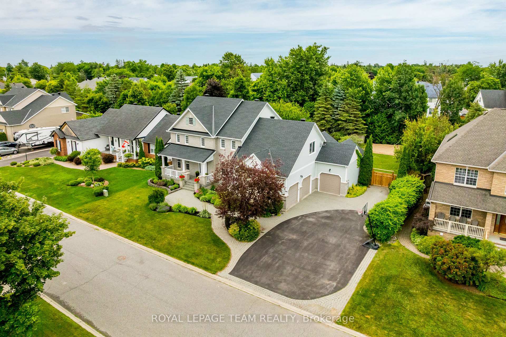 Front of 10 Beechgrove Gardens