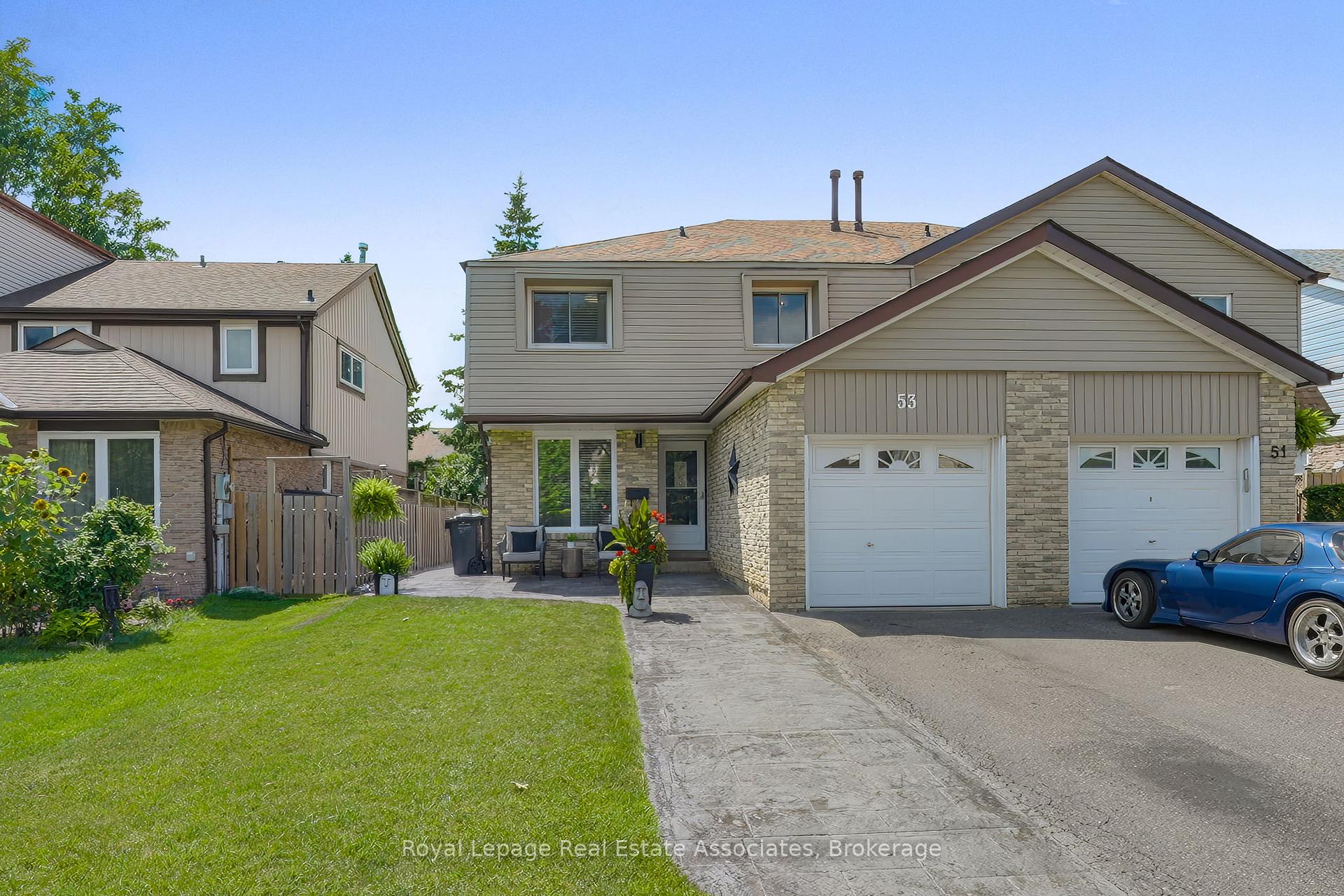 Photo 1 of 53 Fanshawe Drive, Brampton, Heart Lake West — HOMEH