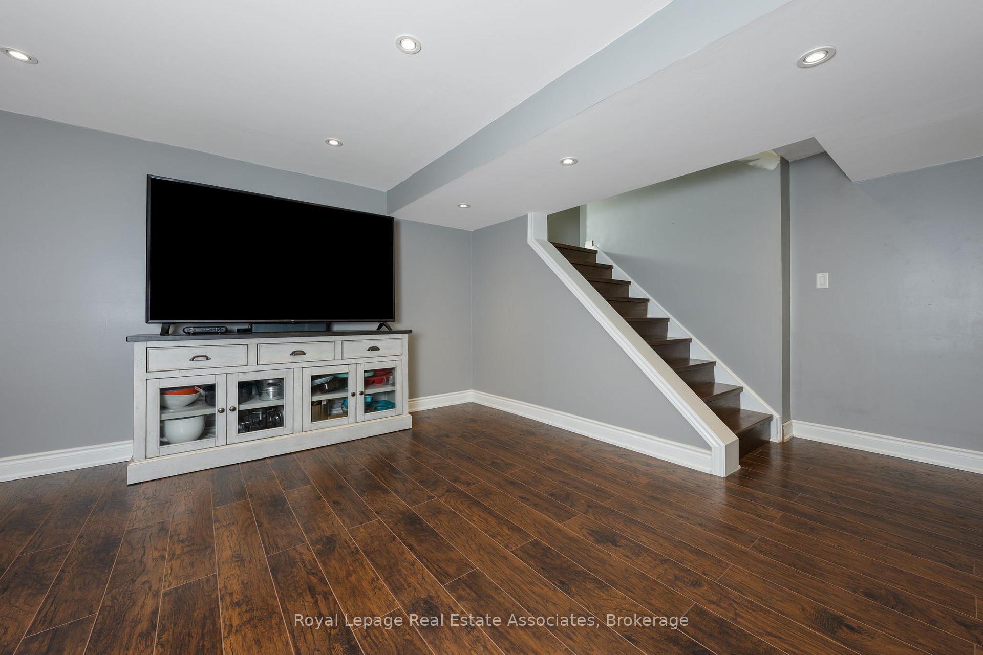 Photo 22 of 53 Fanshawe Drive, Brampton, Heart Lake West — HOMEH