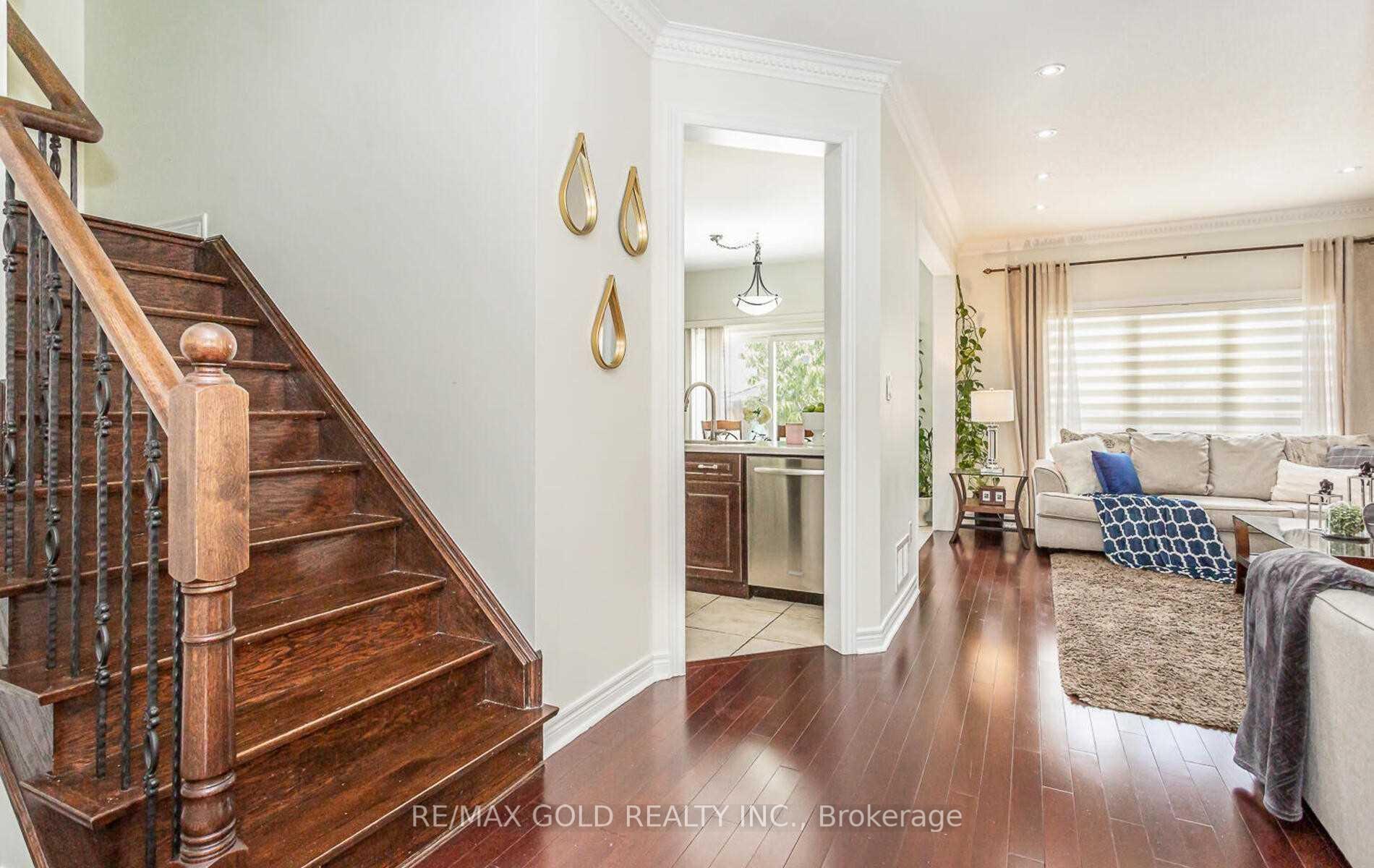 Photo 10 of 31 Openbay Gardens, Brampton, Sandringham-Wellington — HOMEH