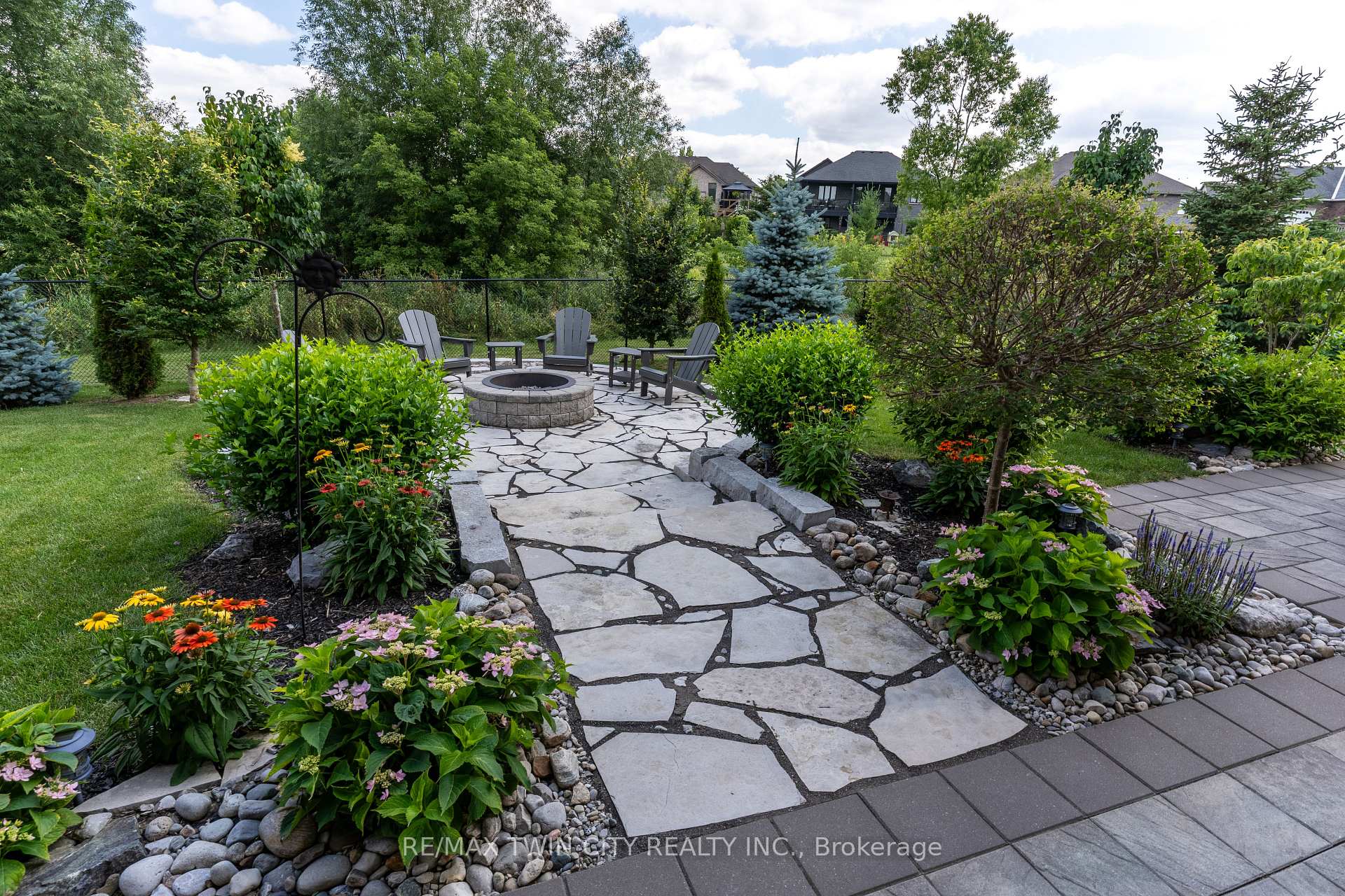 Photo 37 of 147 Robin Ridge Drive, Central Elgin, Belmont — HOMEH