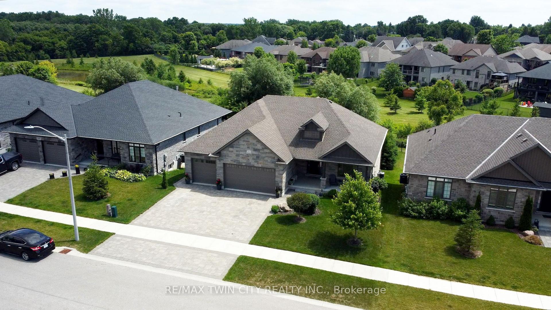 Photo 45 of 147 Robin Ridge Drive, Central Elgin, Belmont — HOMEH