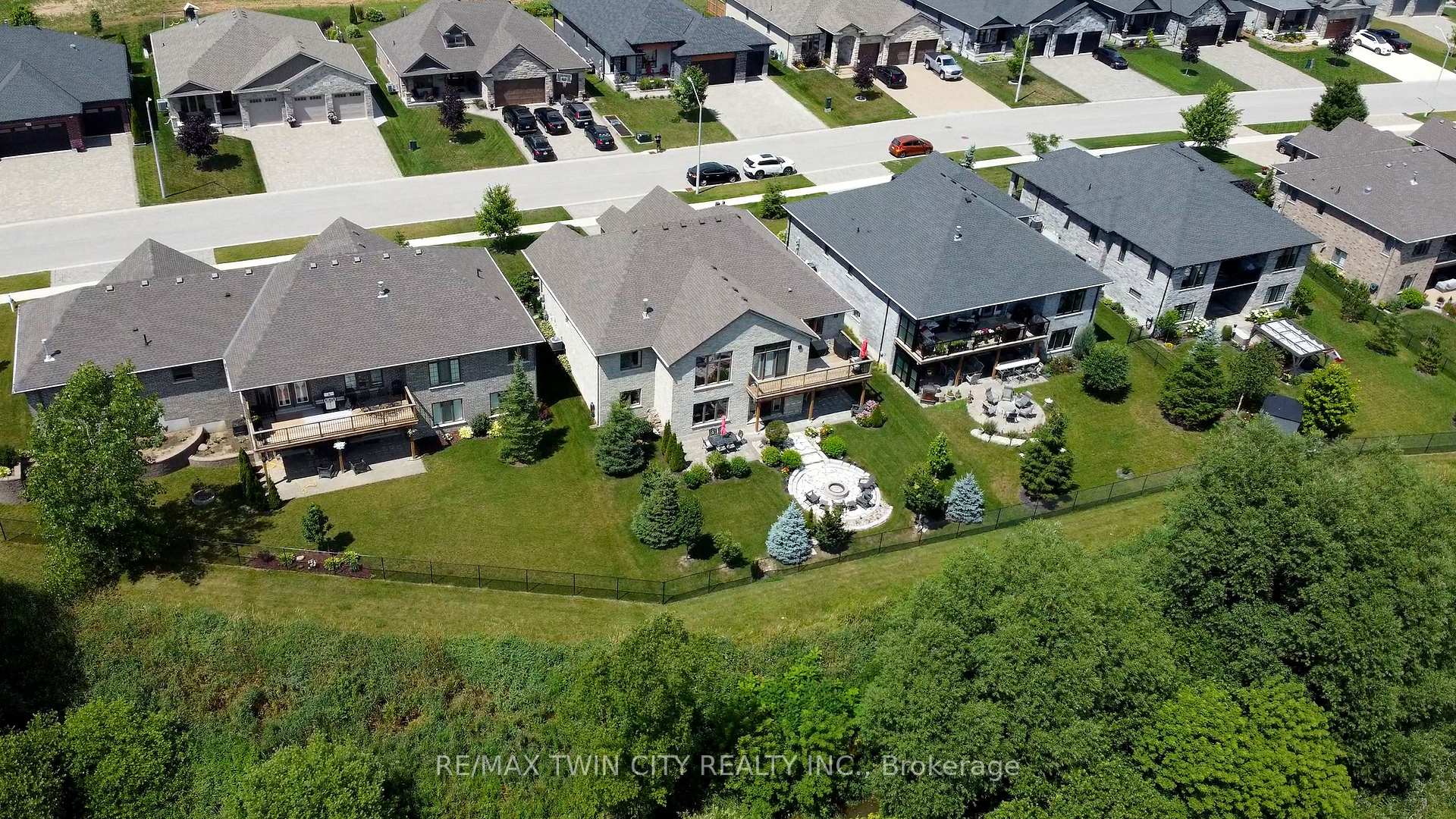 Photo 42 of 147 Robin Ridge Drive, Central Elgin, Belmont — HOMEH