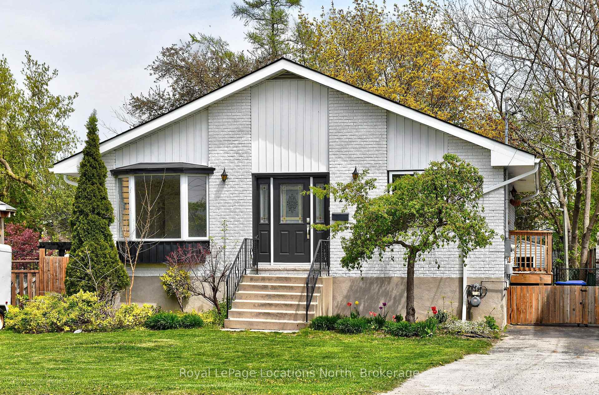 Photo 1 of 129 Spruce Street, Collingwood — HOMEH