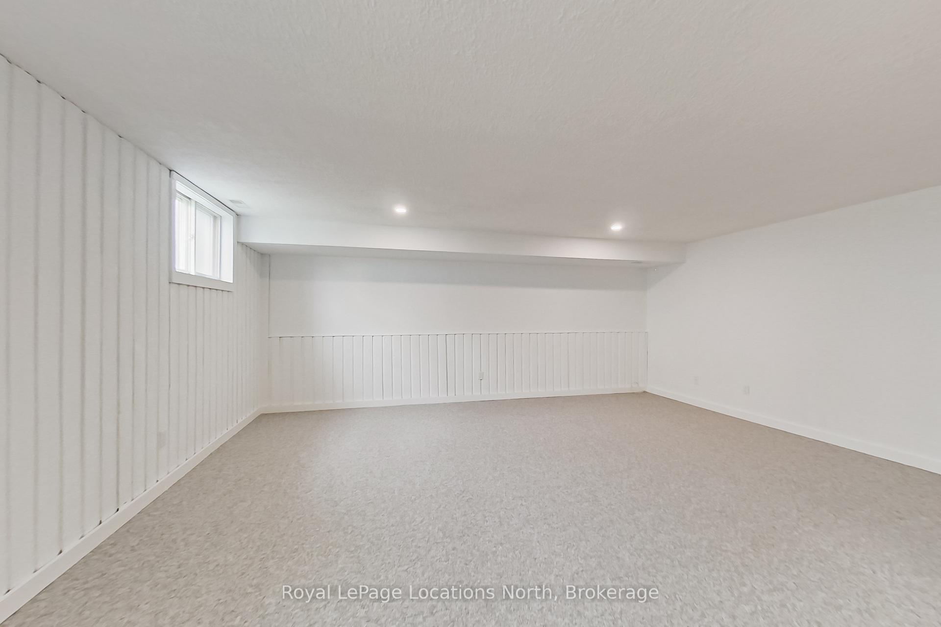 Photo 17 of 129 Spruce Street, Collingwood — HOMEH
