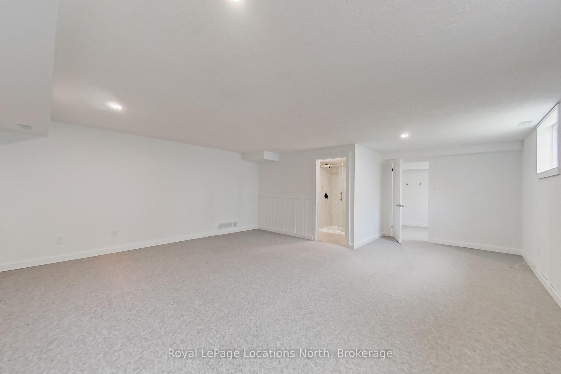 Photo 16 of 129 Spruce Street, Collingwood — HOMEH