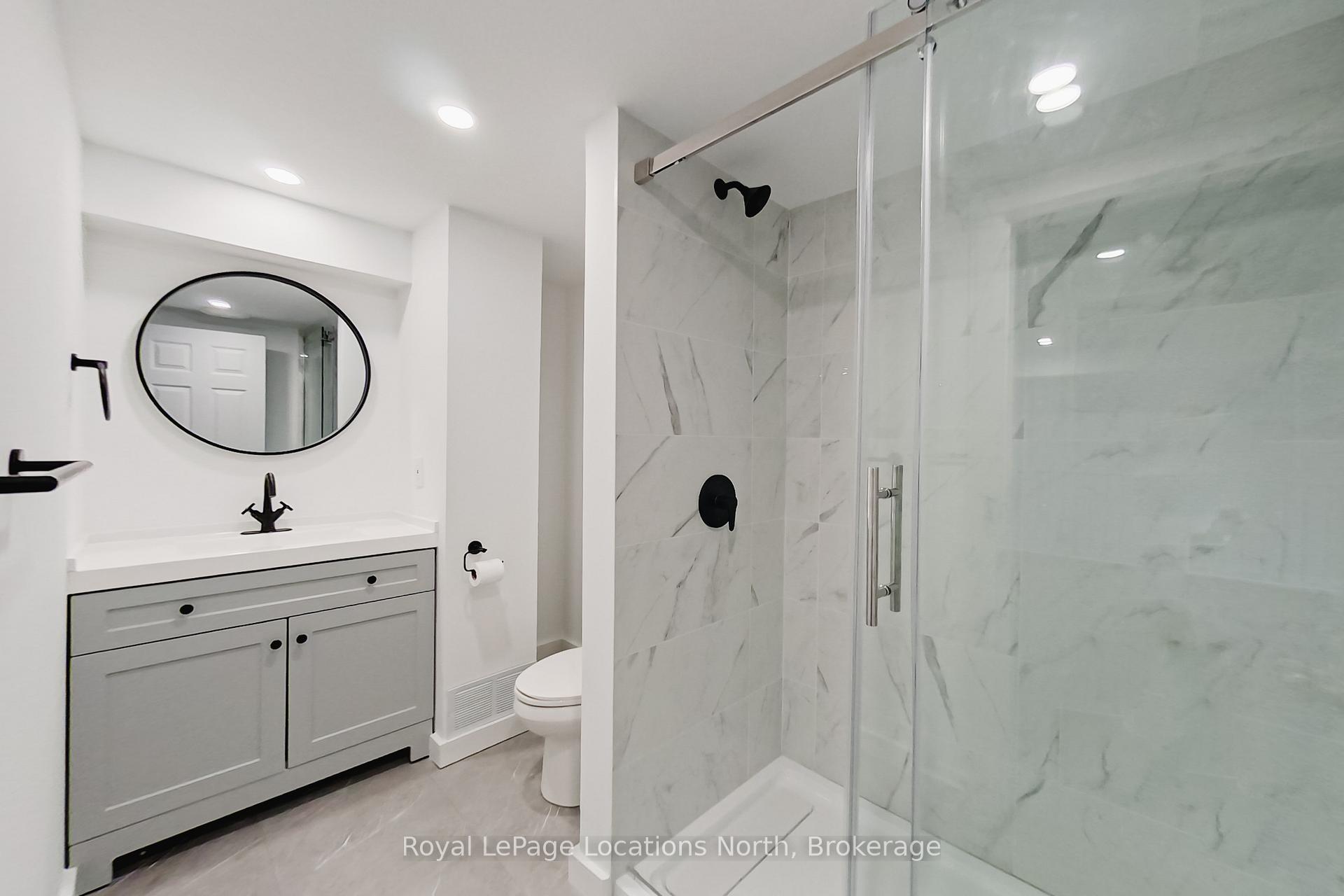 Photo 20 of 129 Spruce Street, Collingwood — HOMEH