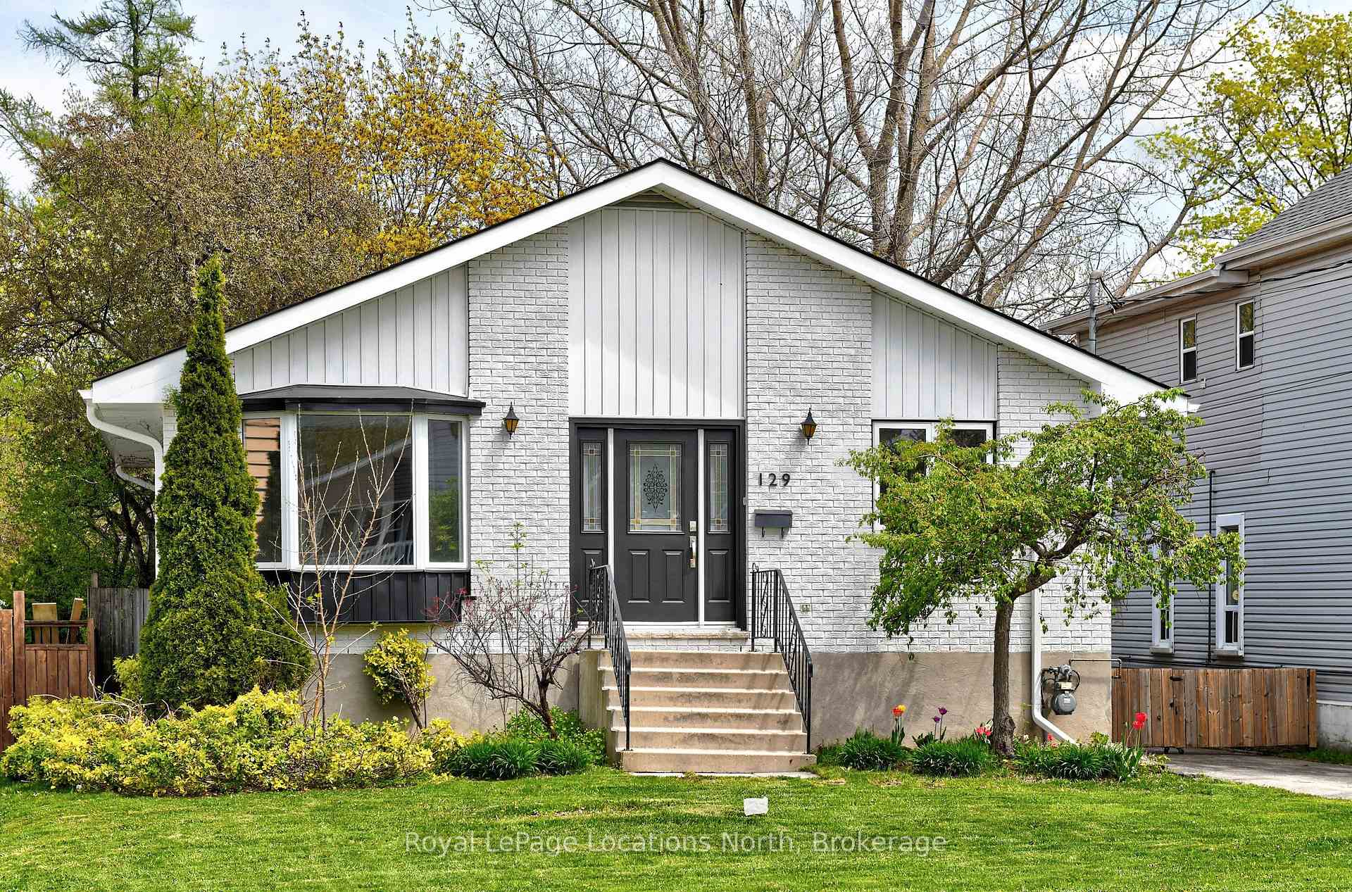Photo 33 of 129 Spruce Street, Collingwood — HOMEH