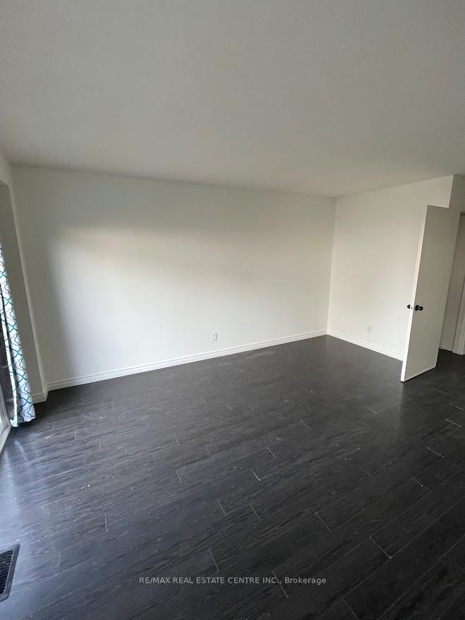 Photo 7 of Unit 32, 286 Cushman Road, St. Catharines, Carlton/Bunting — HOMEH