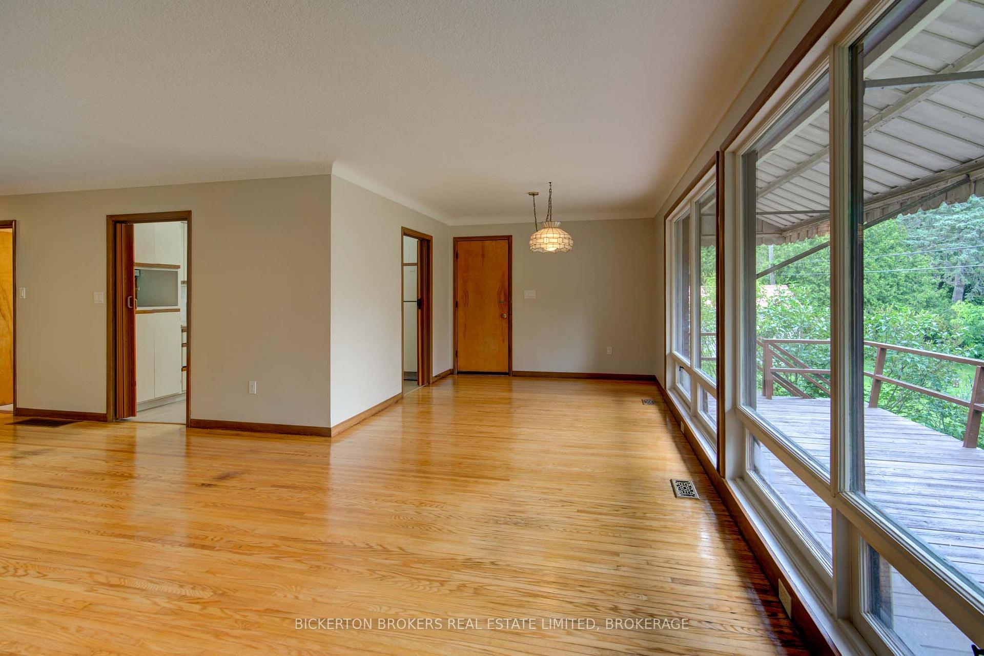 Photo 13 of 355 Elizabeth Drive, Gananoque — HOMEH