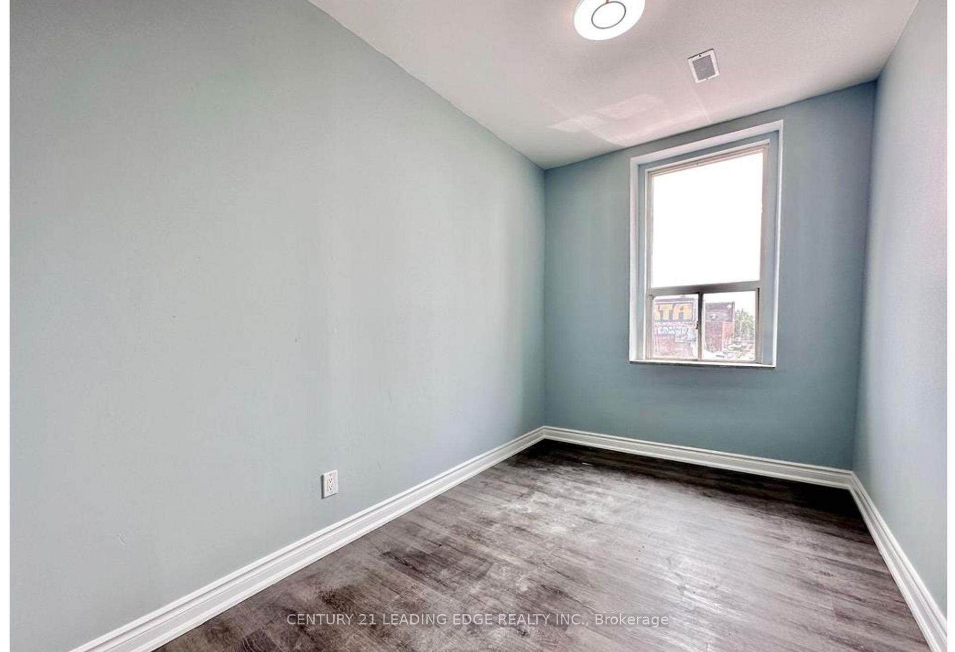 Photo 4 of Unit 306, 113 James Street N, Hamilton, Central — HOMEH