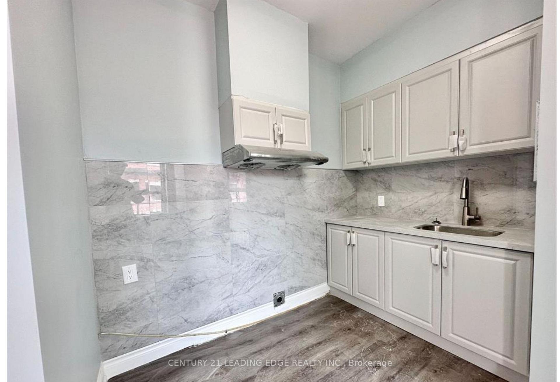 Photo 5 of Unit 306, 113 James Street N, Hamilton, Central — HOMEH