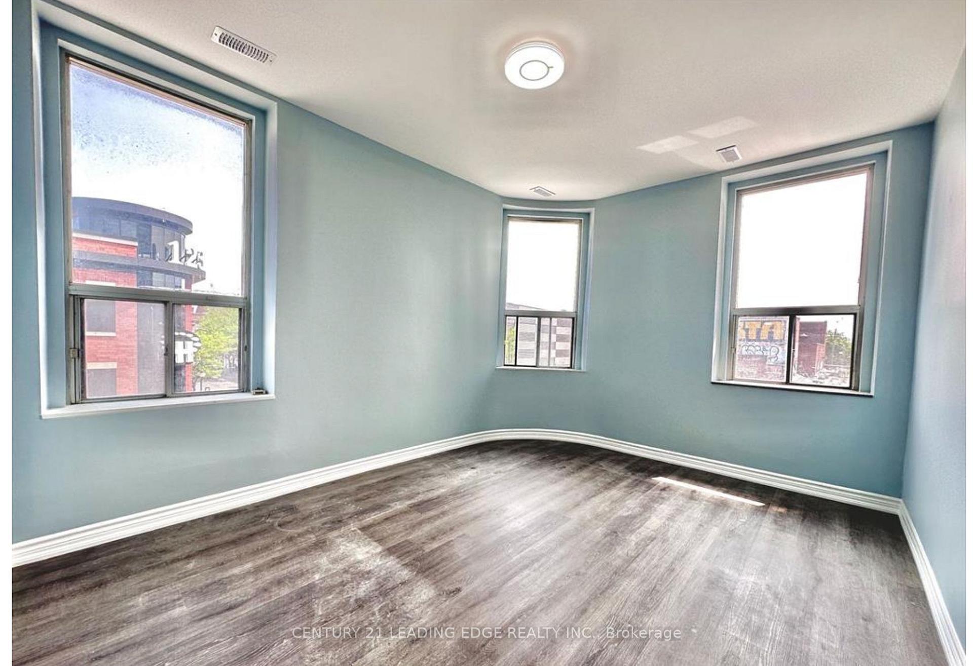 Photo 7 of Unit 306, 113 James Street N, Hamilton, Central — HOMEH