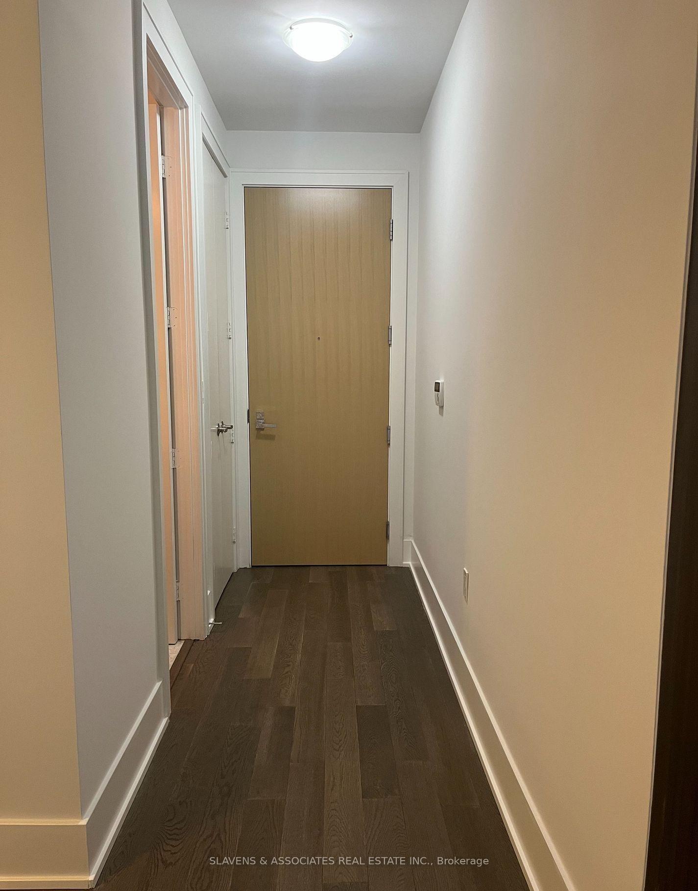 Photo 2 of Unit 417, 29 Queens Quay E, Toronto, Waterfront Communities — HOMEH