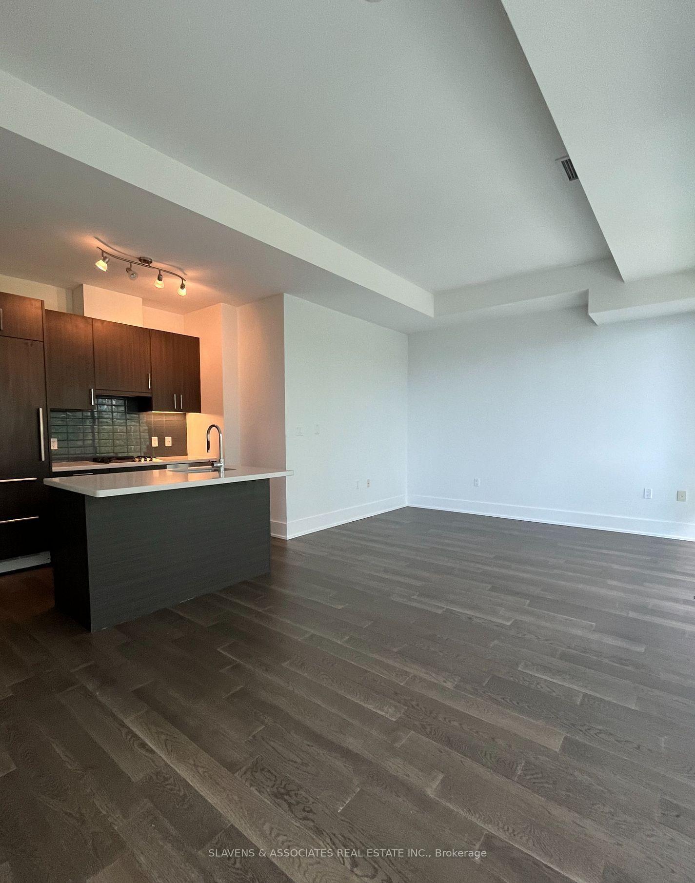 Photo 6 of Unit 417, 29 Queens Quay E, Toronto, Waterfront Communities — HOMEH