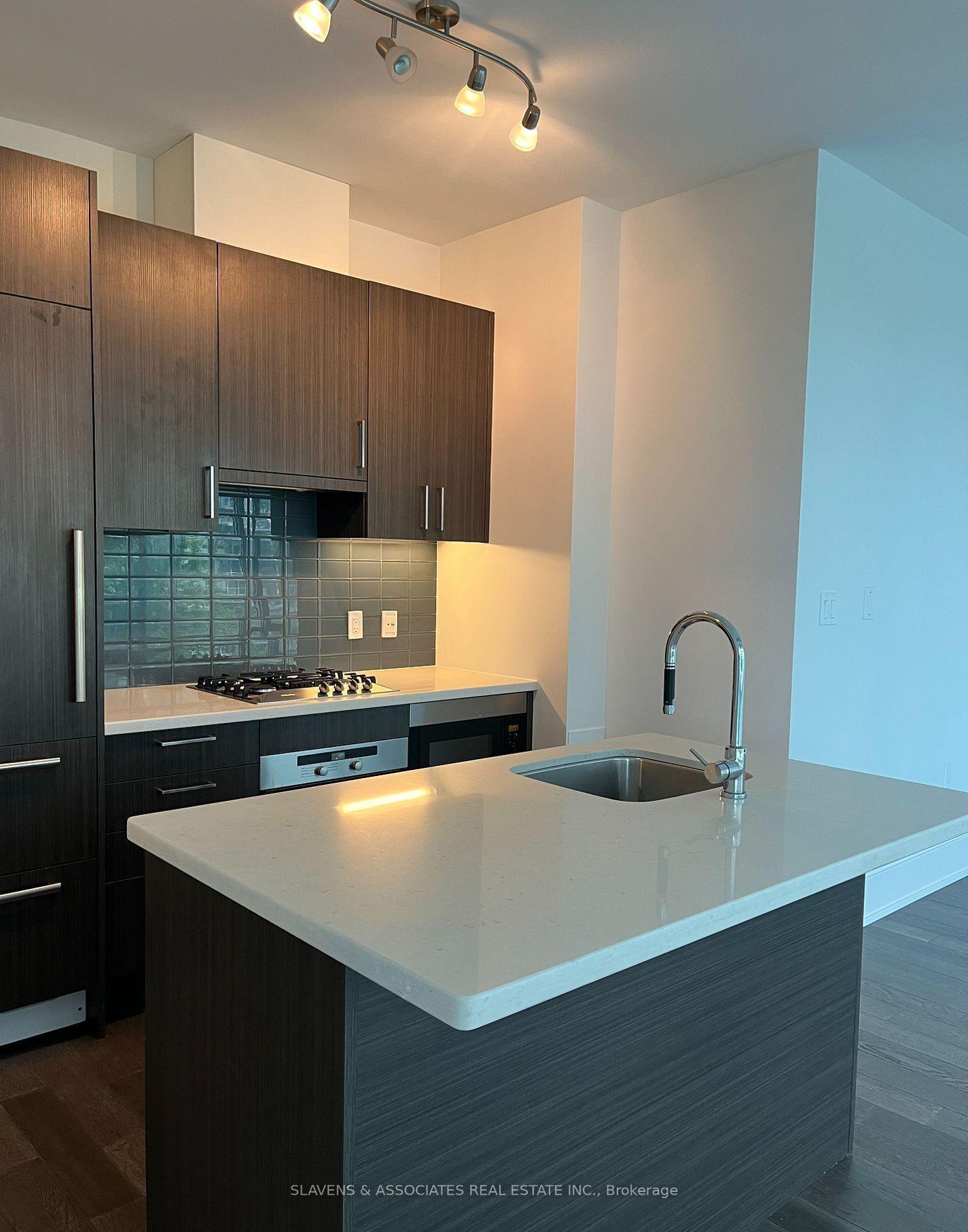 Photo 7 of Unit 417, 29 Queens Quay E, Toronto, Waterfront Communities — HOMEH