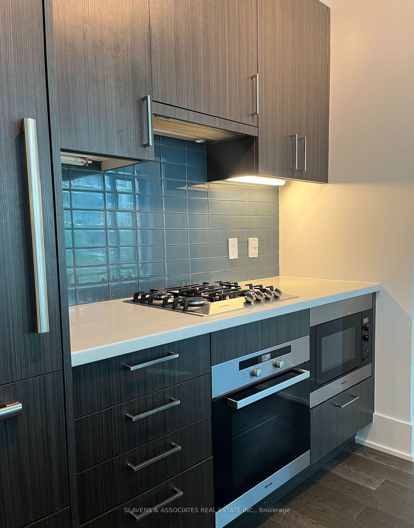 Photo 9 of Unit 417, 29 Queens Quay E, Toronto, Waterfront Communities — HOMEH
