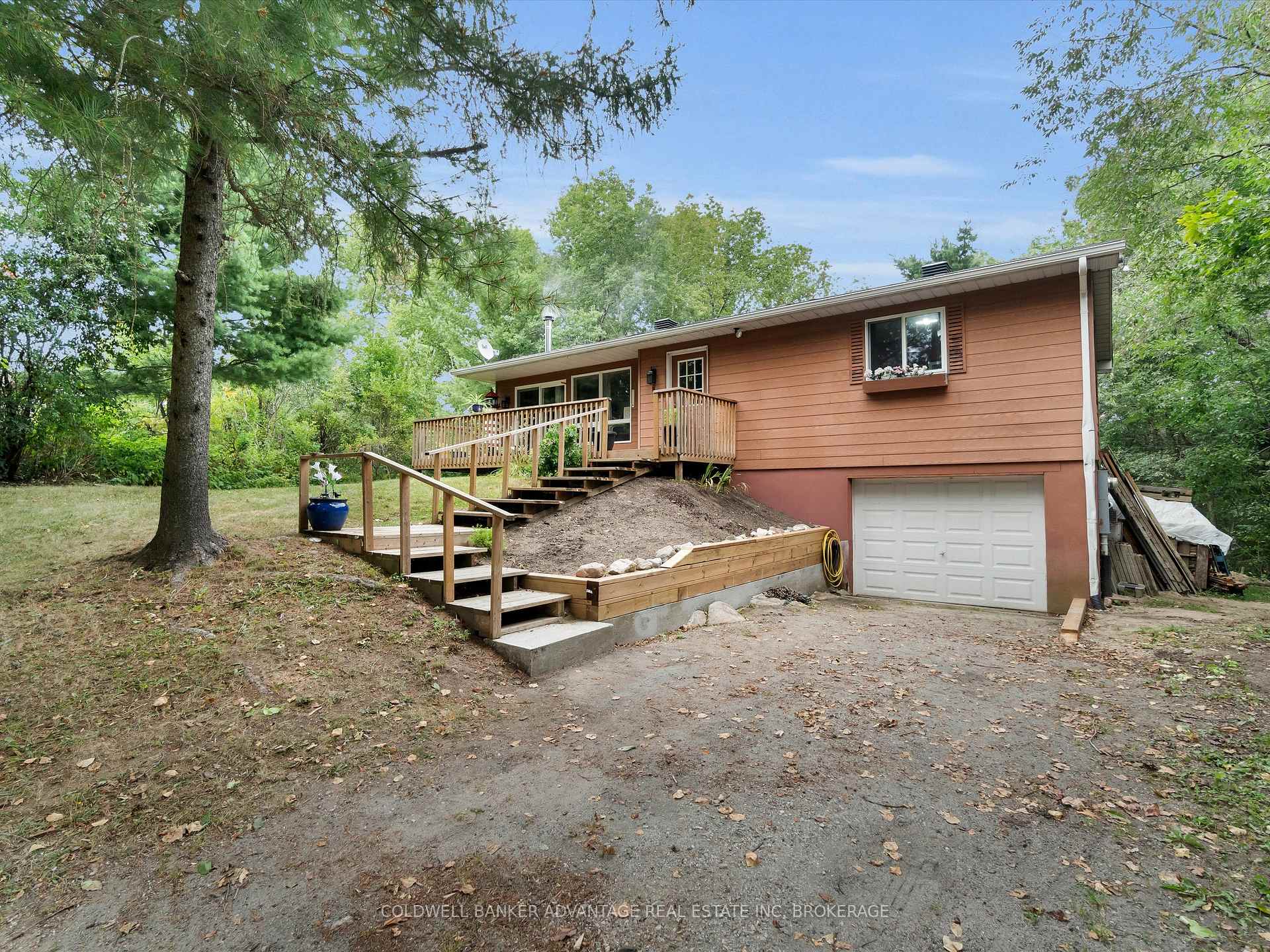 Photo 2 of 4276 Highway 520, Magnetawan — HOMEH