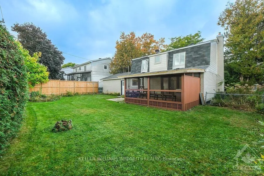Photo 29 of 89 Beaver Ridge, Ottawa, City View/Skyline/Fisher Heights/Parkwood Hills — HOMEH