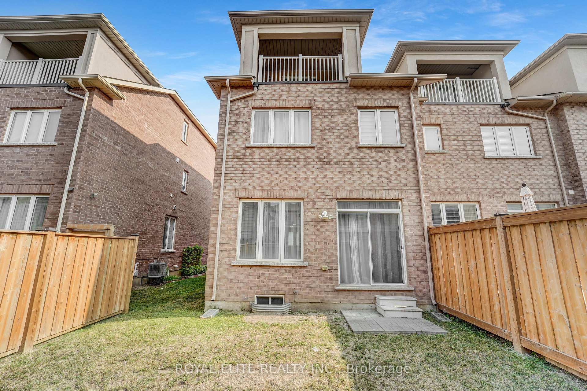 Photo 23 of 30 Talence Drive, Hamilton, Stoney Creek Mountain — HOMEH