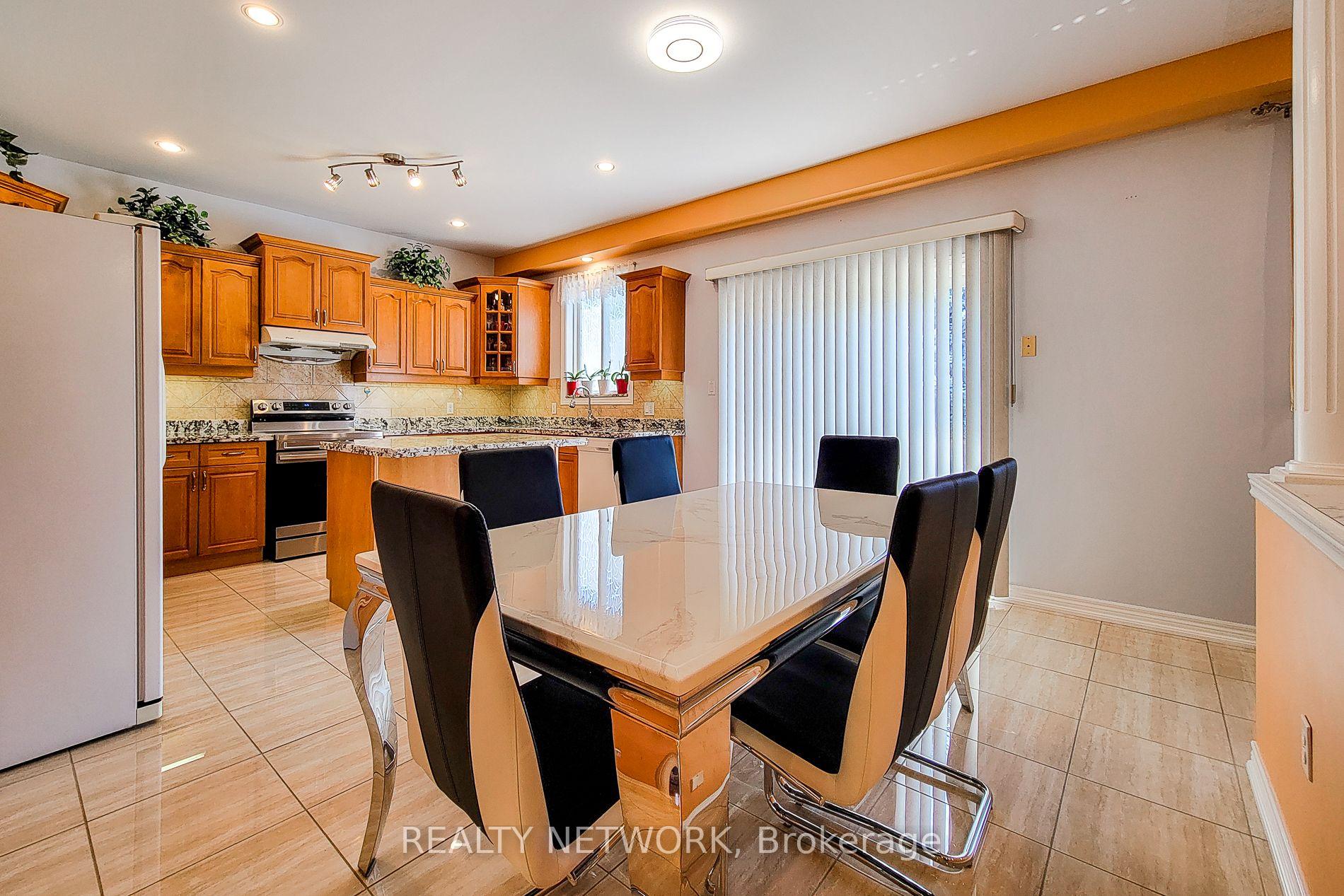 Photo 20 of 26 Colin Crescent, Hamilton, Jerome — HOMEH