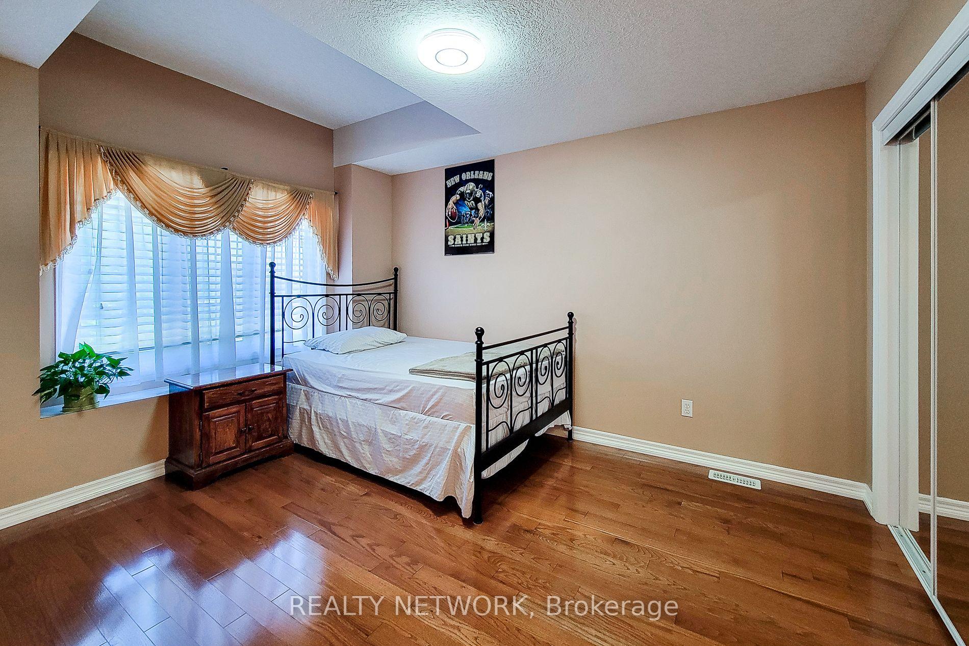 Photo 77 of 26 Colin Crescent, Hamilton, Jerome — HOMEH