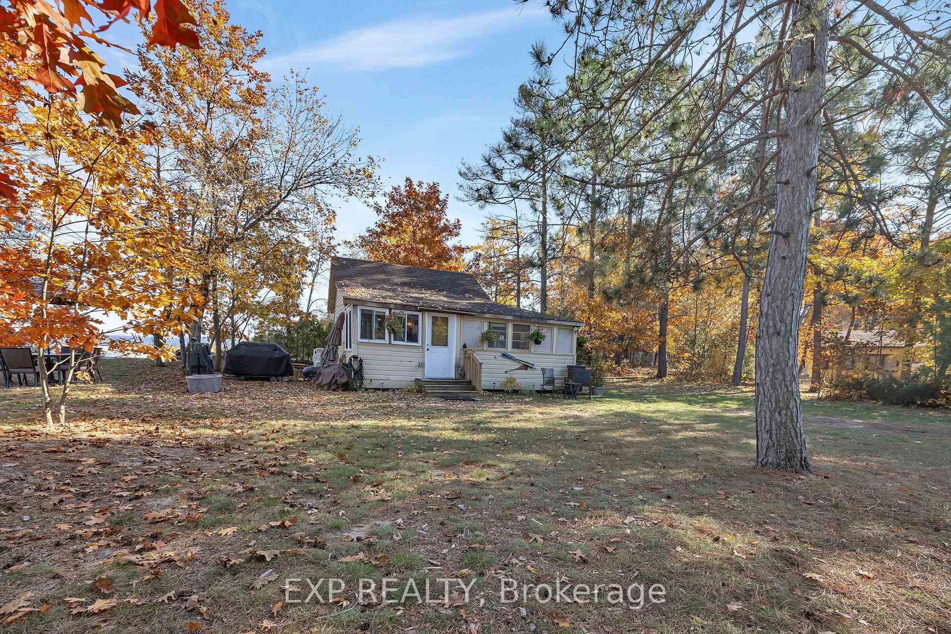 Front of 530 Bayview Drive
