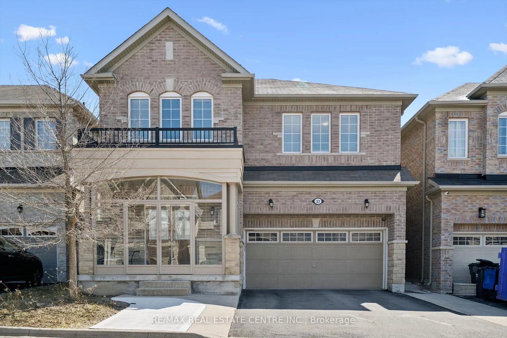 Front of 37 Zanetta Crescent