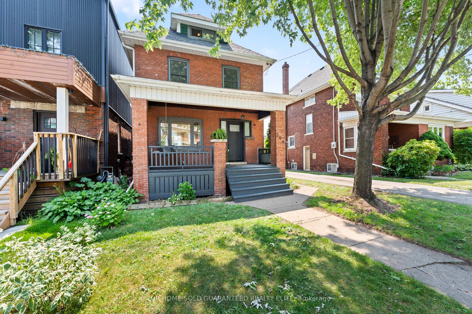 Front of 209 Rothsay Avenue