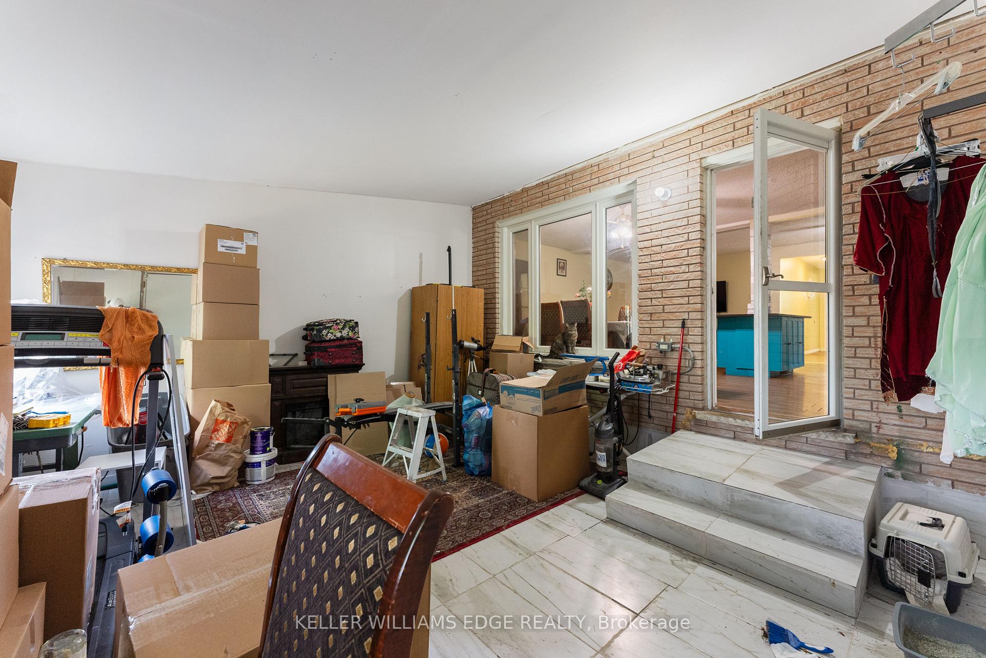 Photo 17 of 16 Silvervine Drive, Hamilton, Stoney Creek Mountain — HOMEH