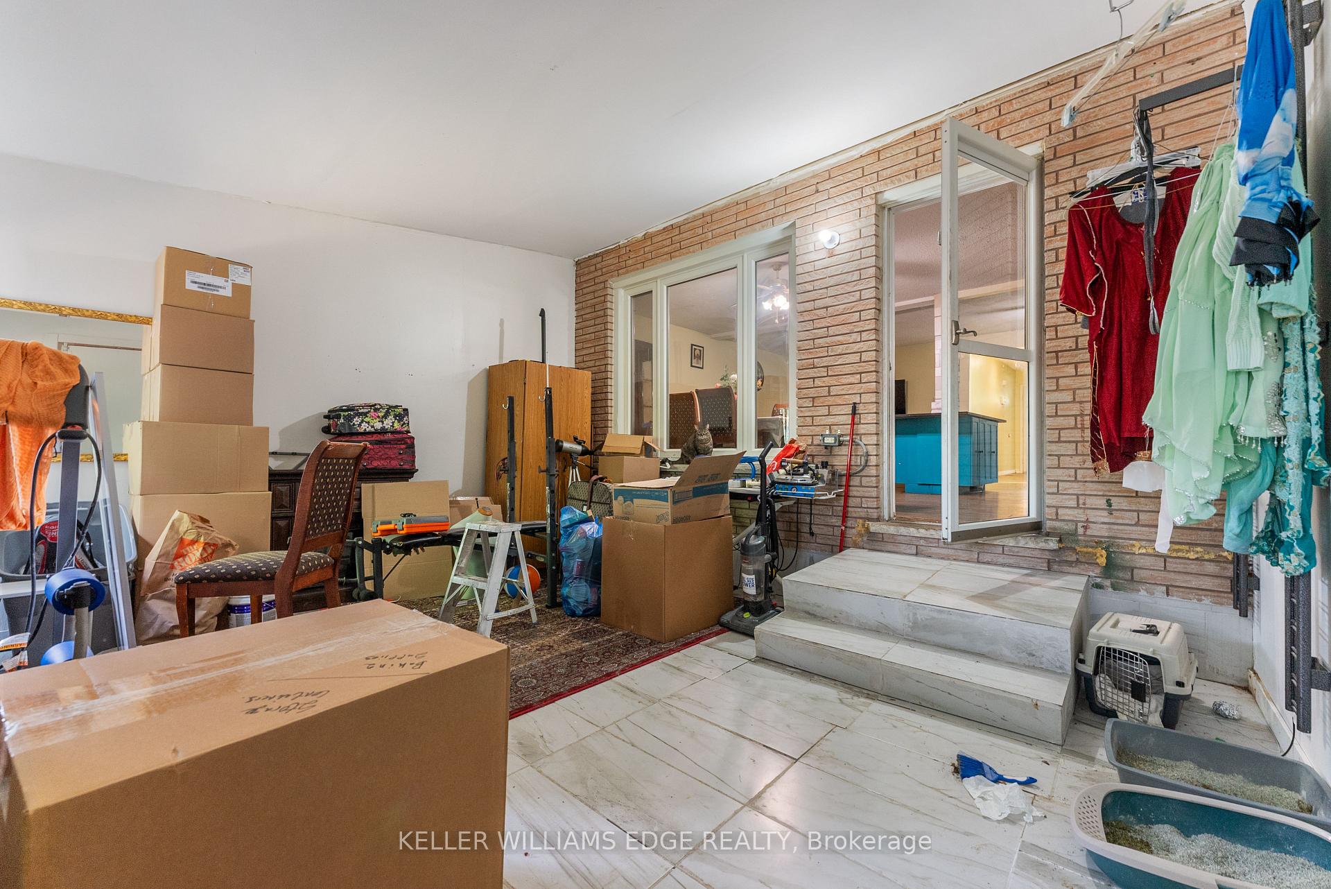 Photo 18 of 16 Silvervine Drive, Hamilton, Stoney Creek Mountain — HOMEH