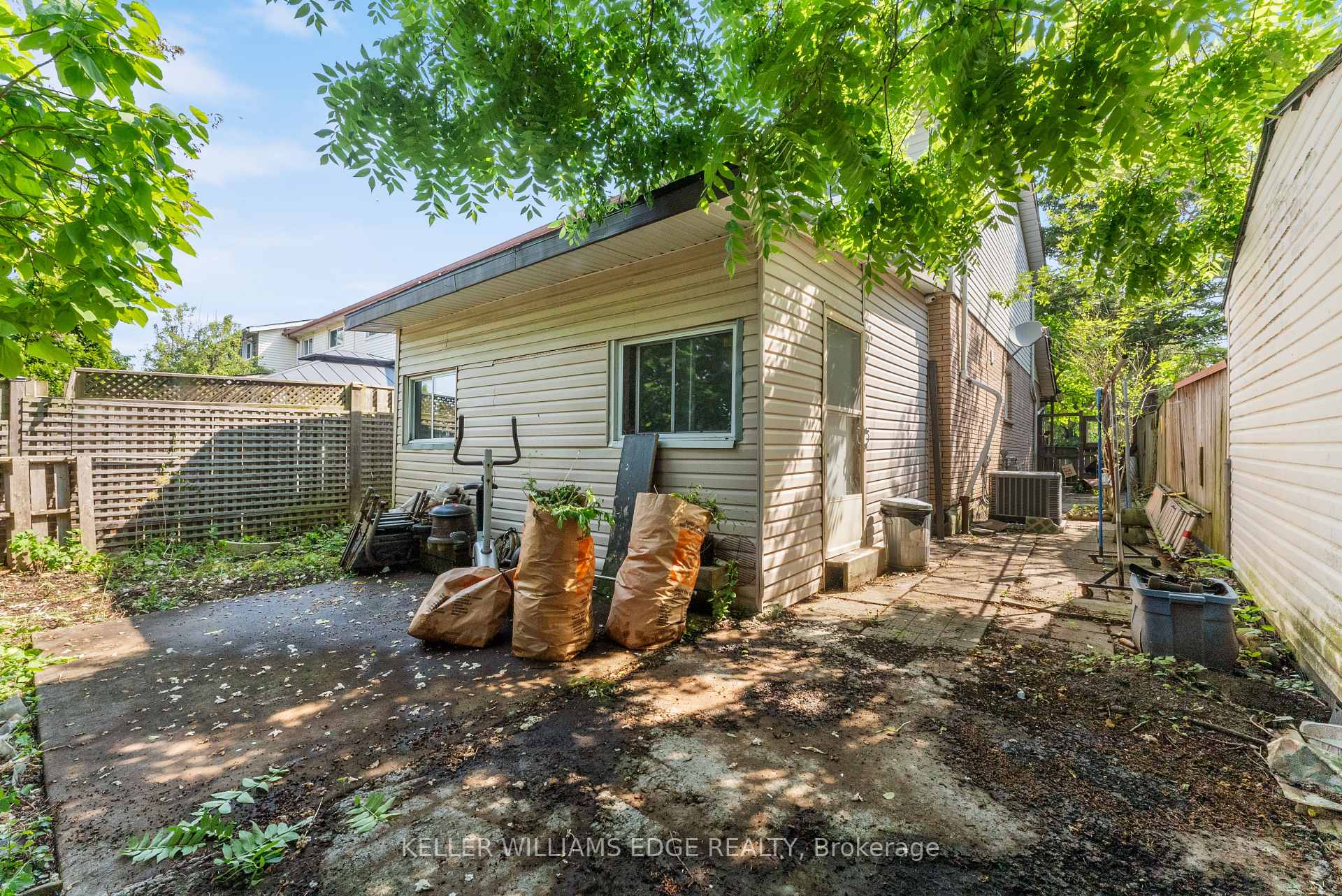 Photo 29 of 16 Silvervine Drive, Hamilton, Stoney Creek Mountain — HOMEH