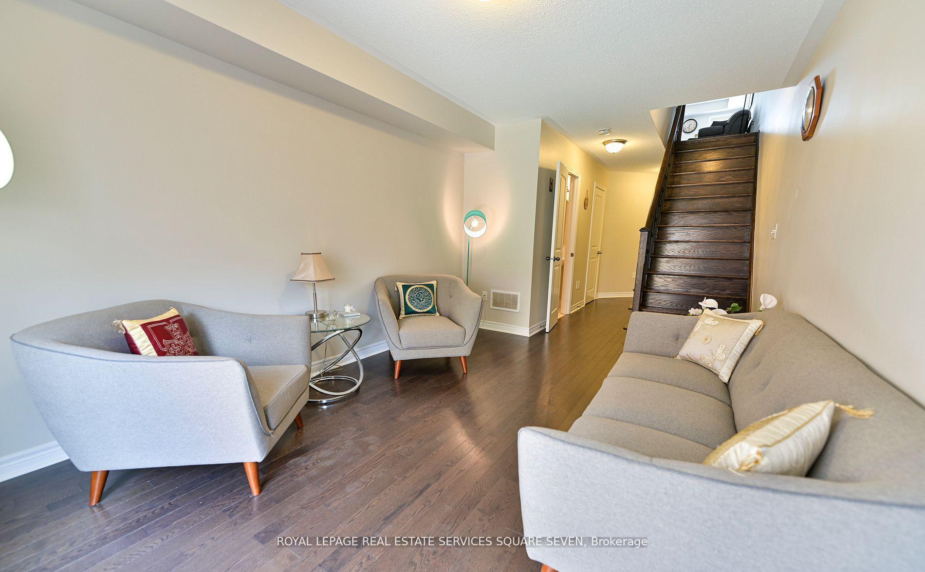 Photo 9 of Unit 3, 27 Pennycross Crescent, Brampton, Northwest Brampton — HOMEH