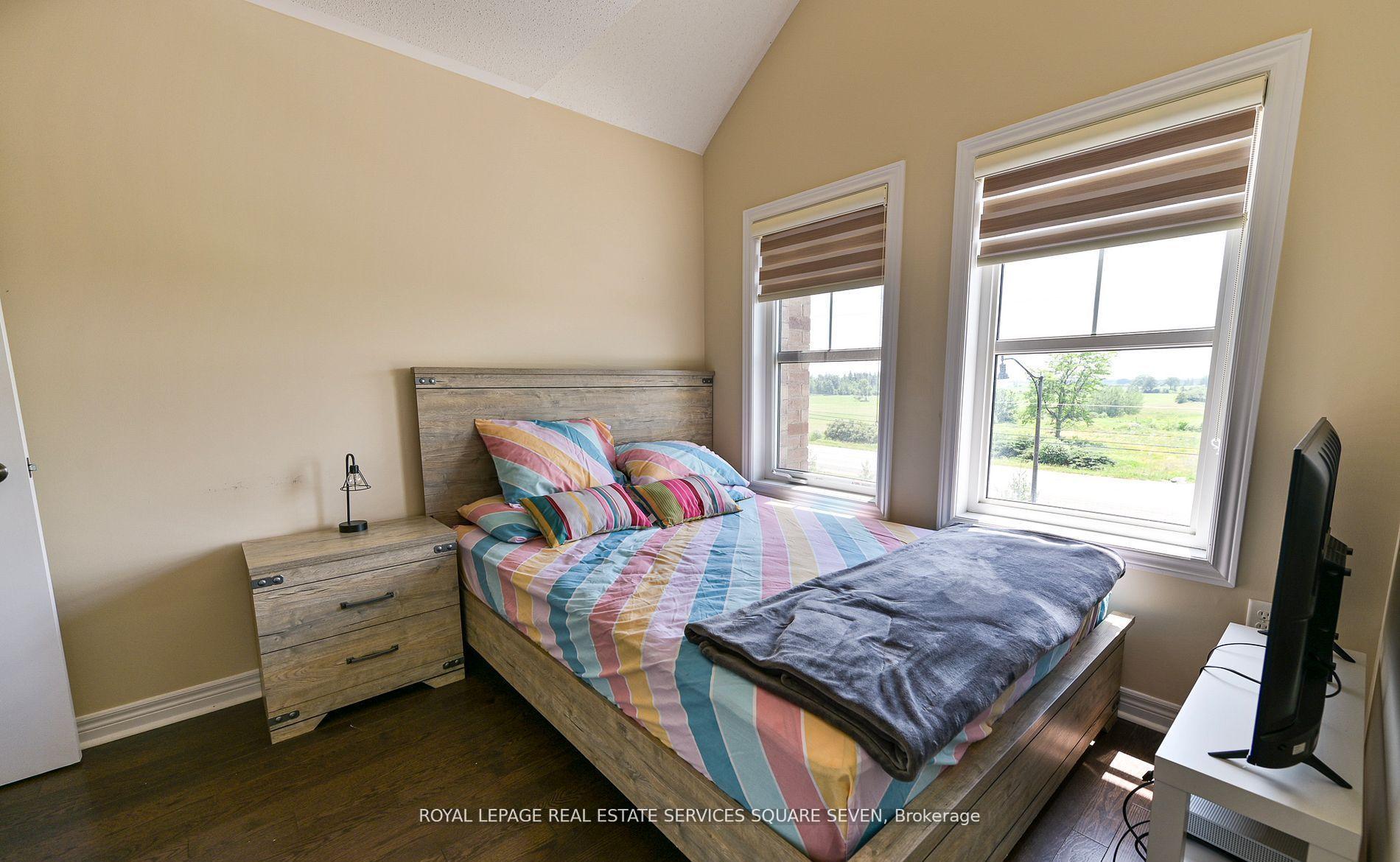 Photo 6 of Unit 3, 27 Pennycross Crescent, Brampton, Northwest Brampton — HOMEH