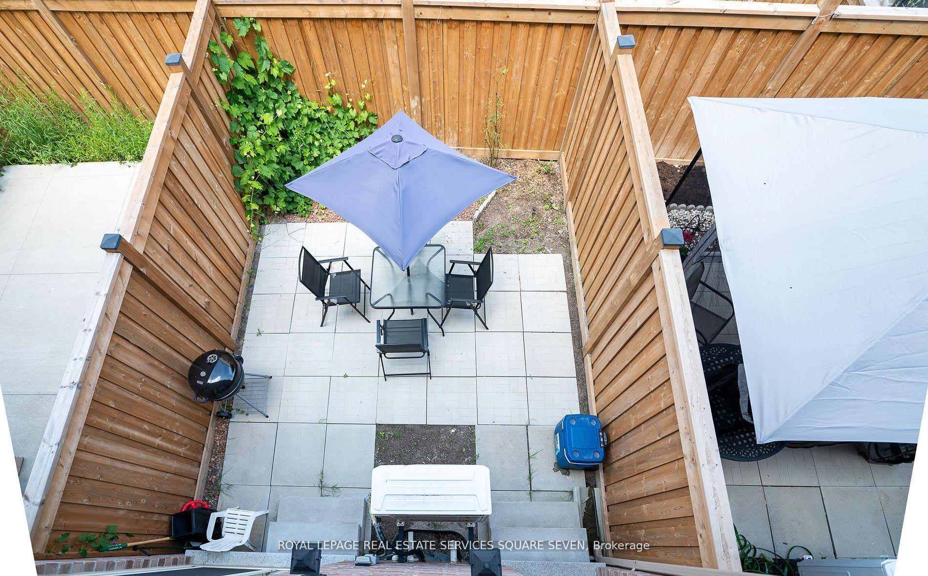 Photo 11 of Unit 3, 27 Pennycross Crescent, Brampton, Northwest Brampton — HOMEH