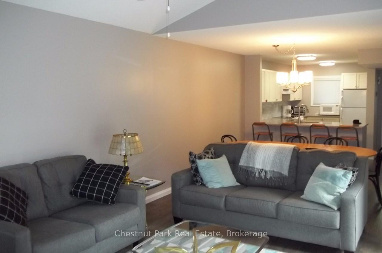 Photo 6 of 387 Mariners Way, Collingwood — HOMEH