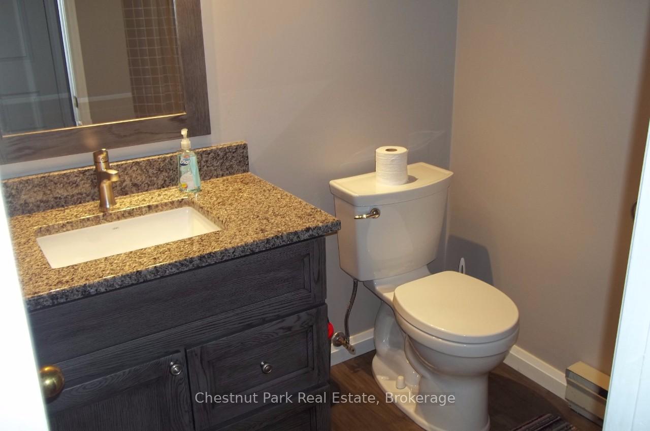 Photo 8 of 387 Mariners Way, Collingwood — HOMEH