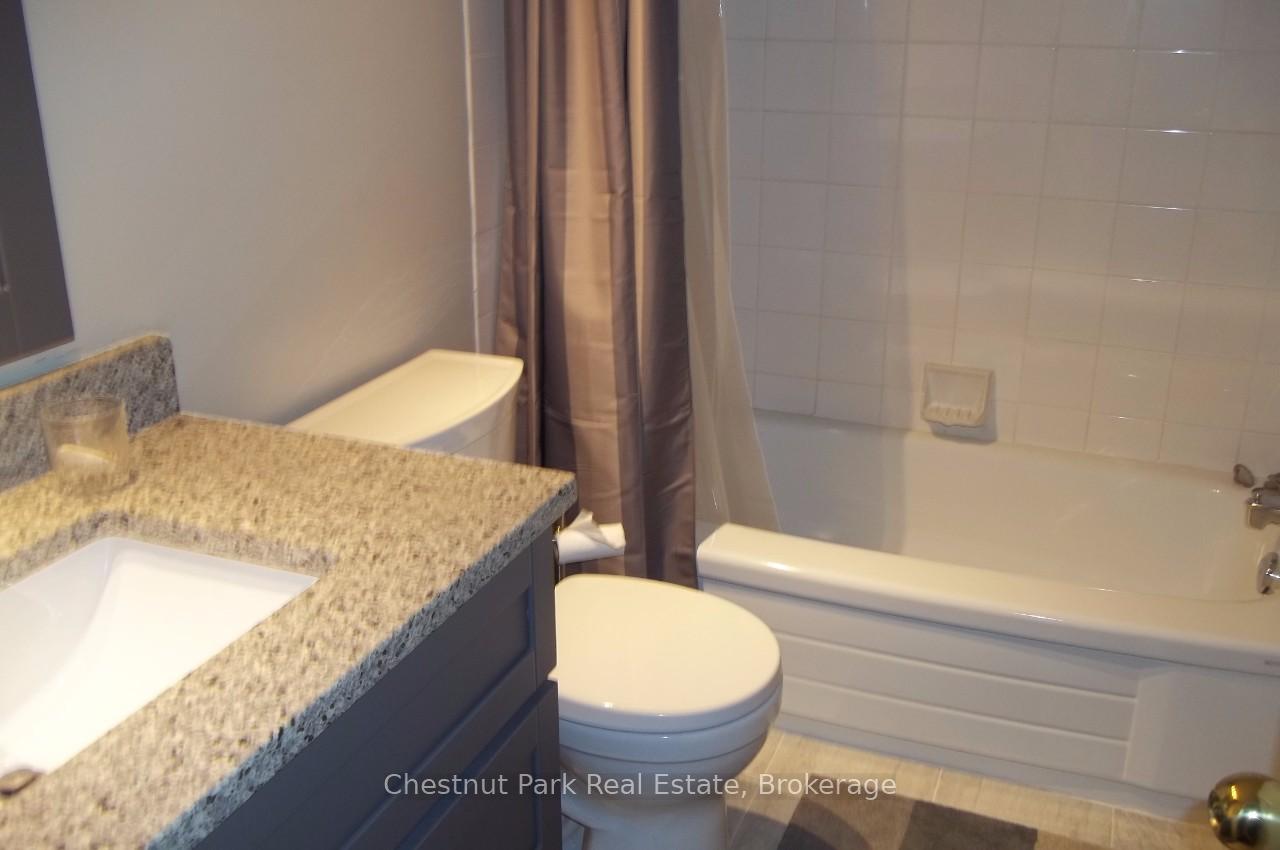 Photo 9 of 387 Mariners Way, Collingwood — HOMEH