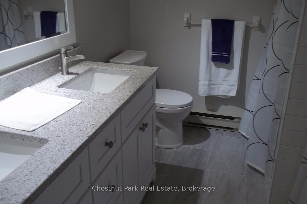Photo 12 of 387 Mariners Way, Collingwood — HOMEH