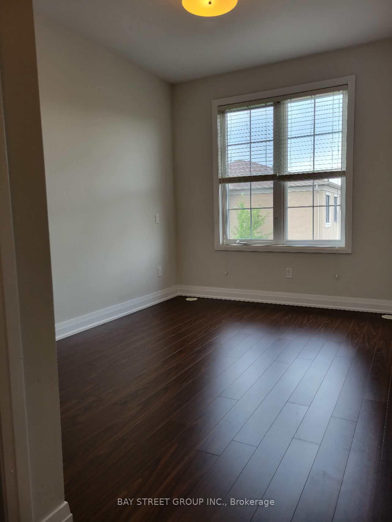 Photo 9 of 63 Village Parkway, Markham, Unionville — HOMEH