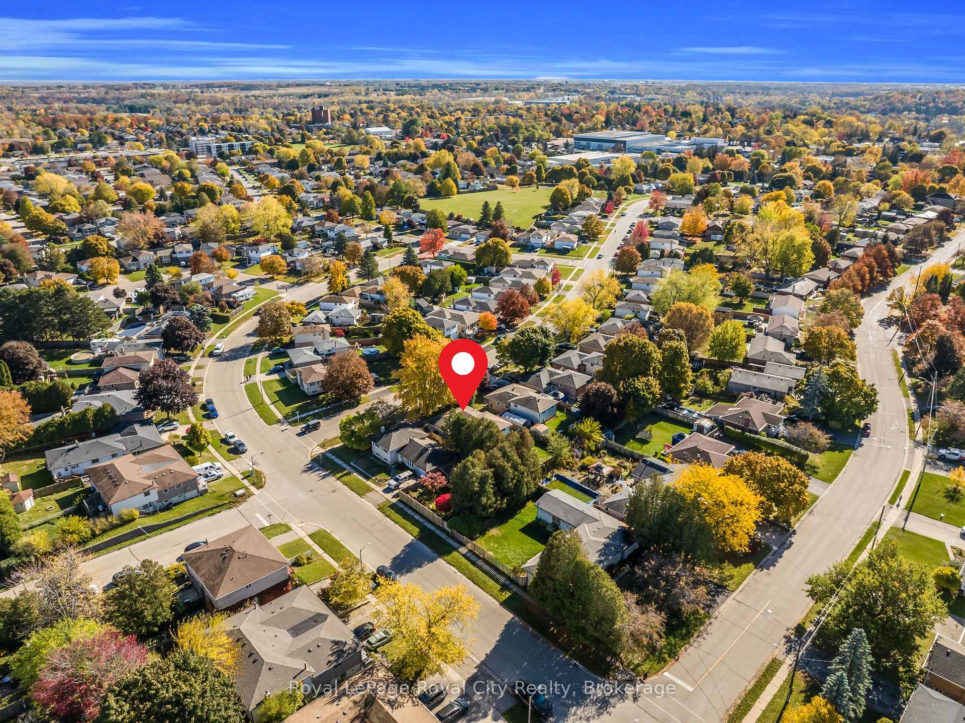 Photo 9 of 56 Forest Drive, Brant, Paris — HOMEH