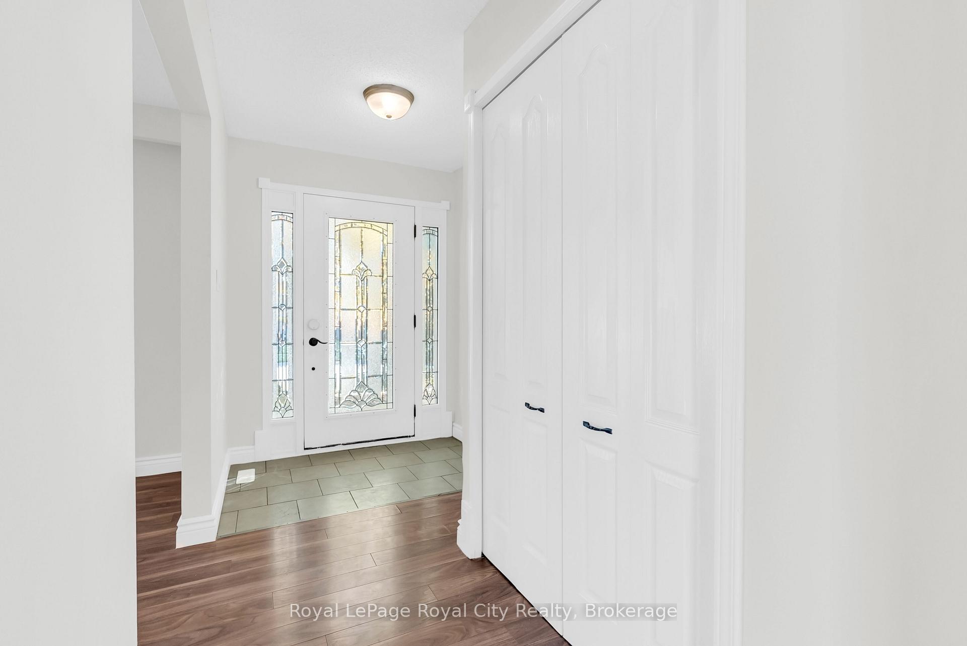 Photo 15 of 56 Forest Drive, Brant, Paris — HOMEH