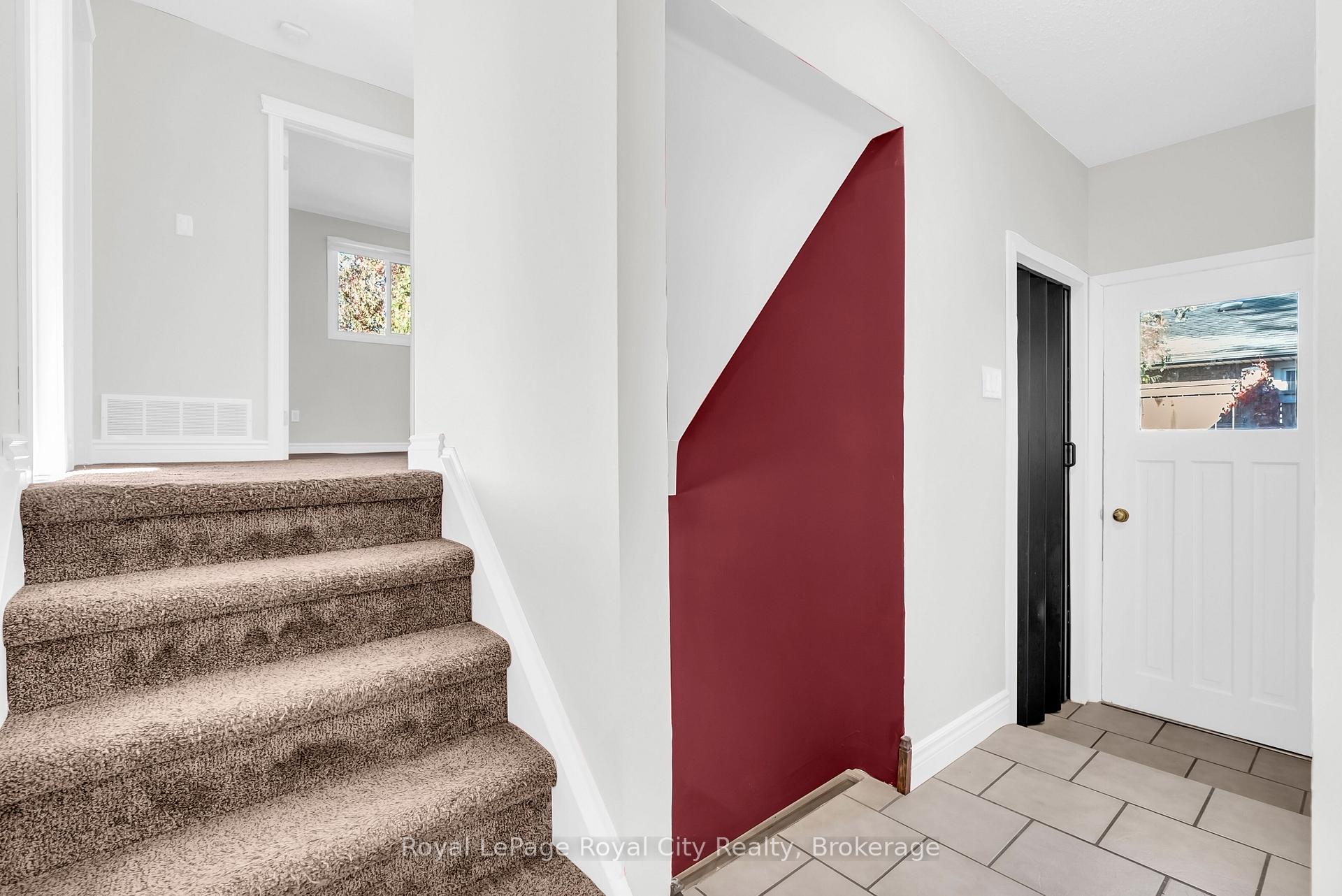 Photo 16 of 56 Forest Drive, Brant, Paris — HOMEH